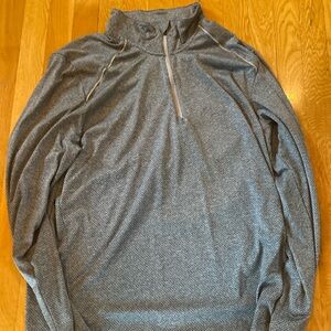 Champion. Power train. Long sleeve.